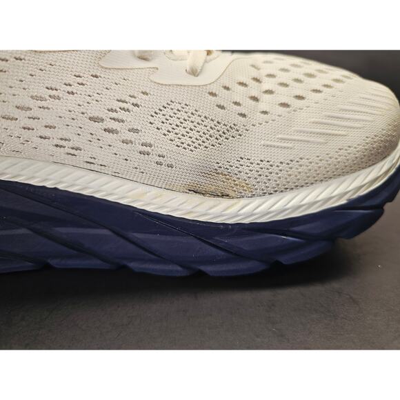 Hoka Women 10 Comfy footwear - Picture 6 of 12